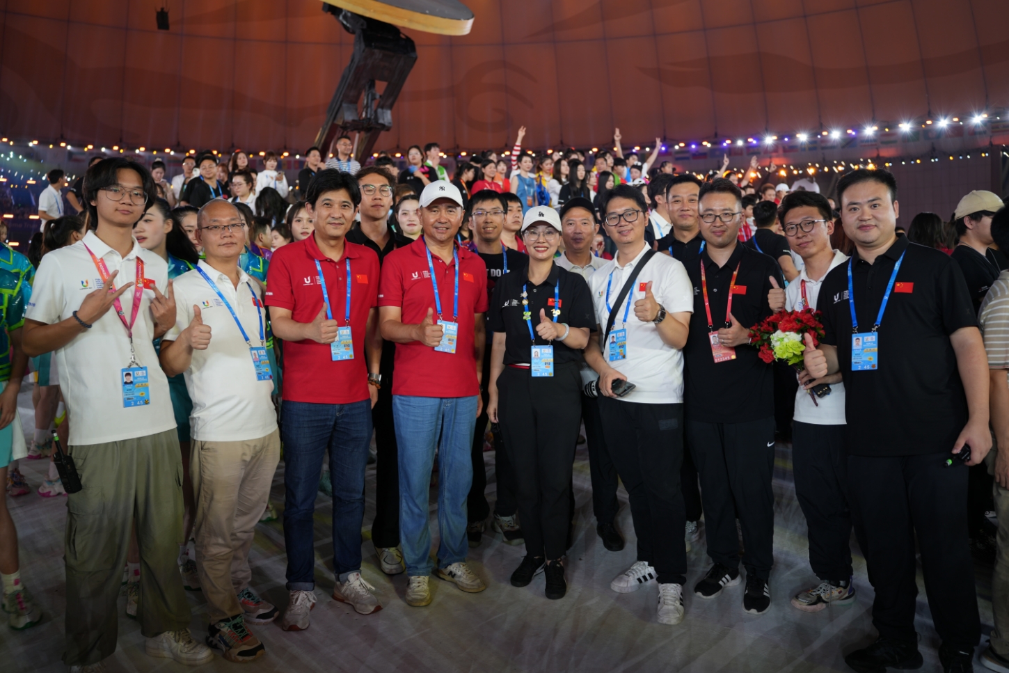 成都大运会的合影.JPG